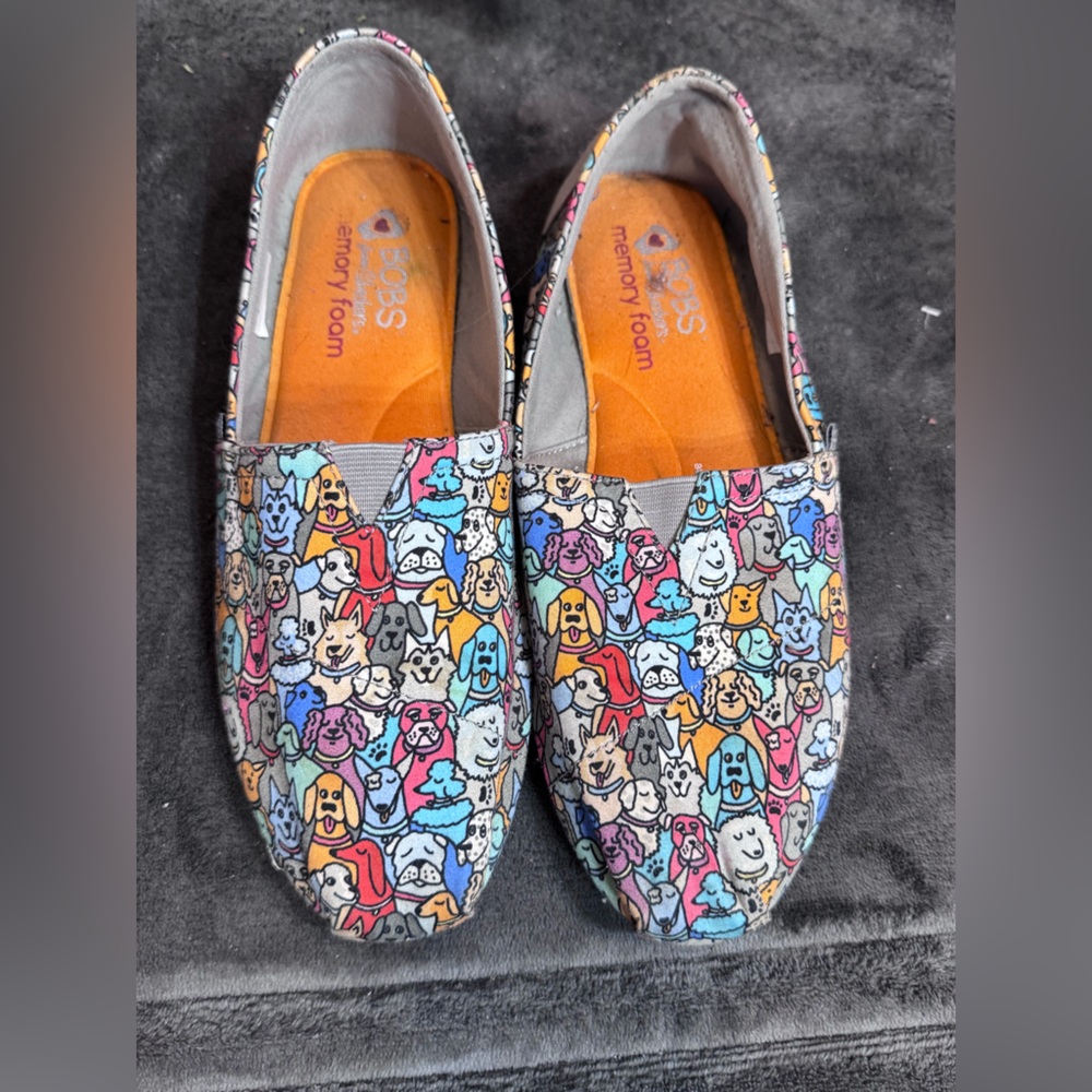 Skechers BOBS Doggo Slippers with Cartoon Dog print